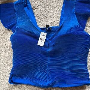Blue Express top